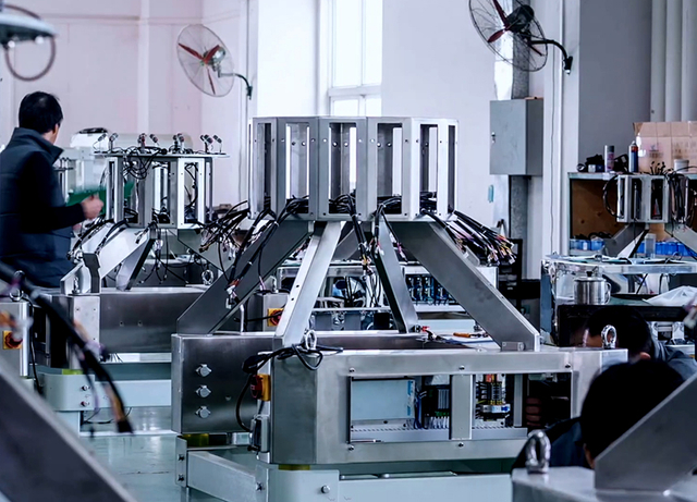 Taller de fabricación de equipos de control de peso.